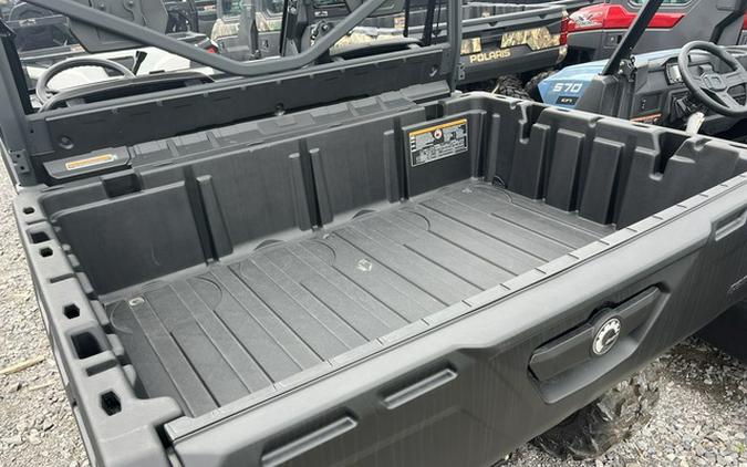 2025 Can-Am Defender DPS HD9 Compass Green