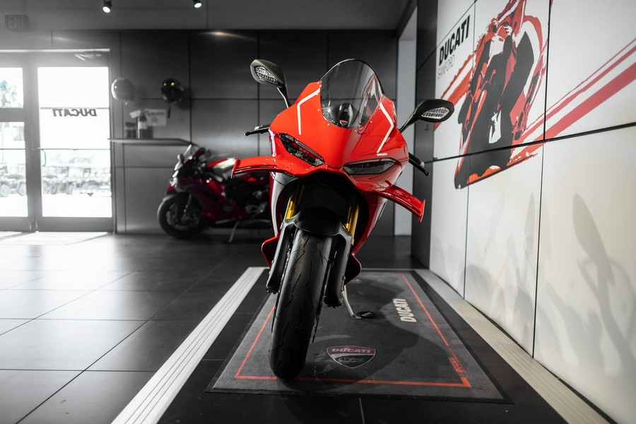 2026 Ducati Panigale V4 R