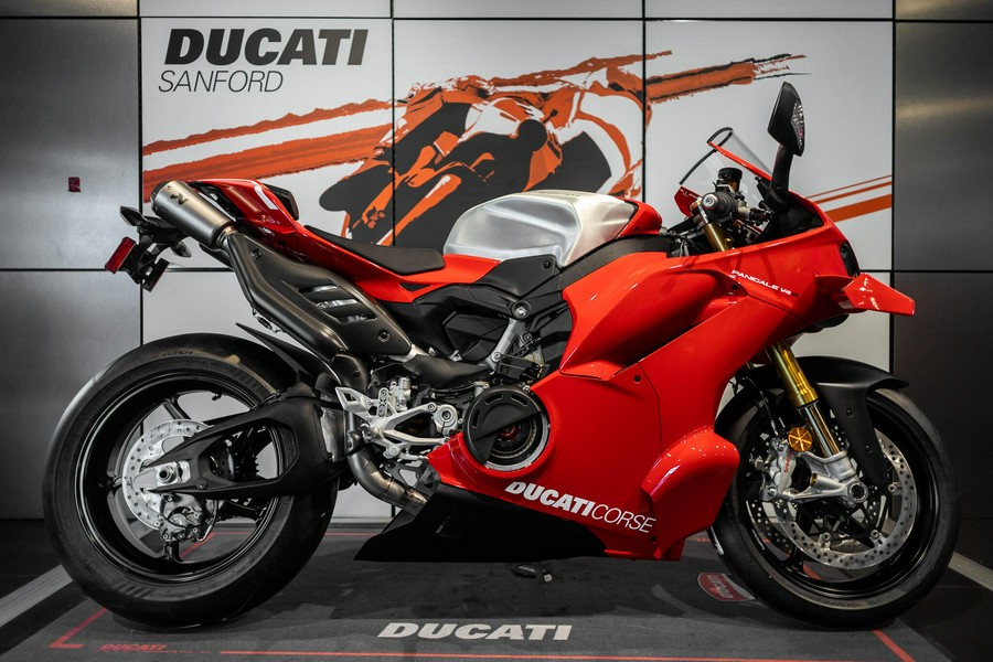 2026 Ducati Panigale V4 R