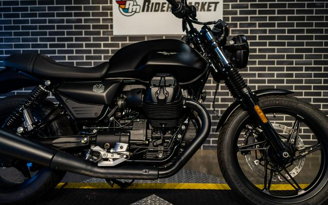 2026 Moto Guzzi V7 Stone
