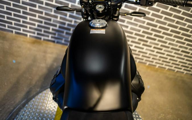 2026 Moto Guzzi V7 Stone