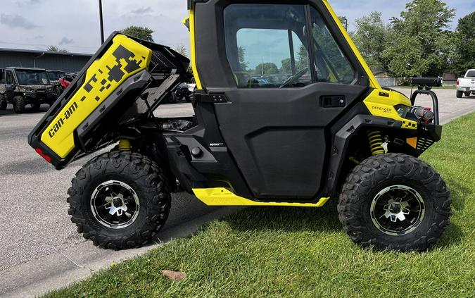 2019 Can-Am® Defender X™ mr HD10