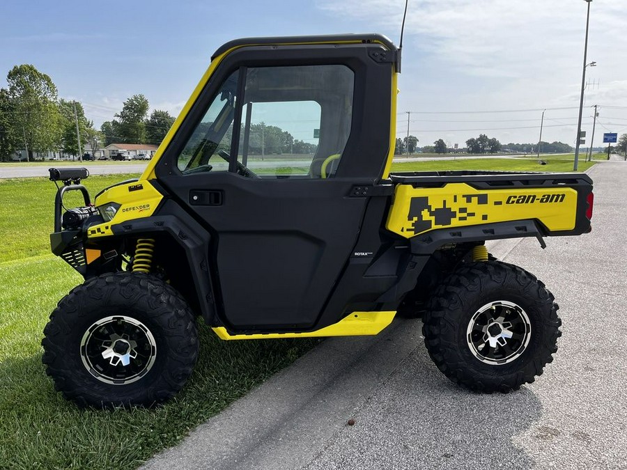 2019 Can-Am® Defender X™ mr HD10