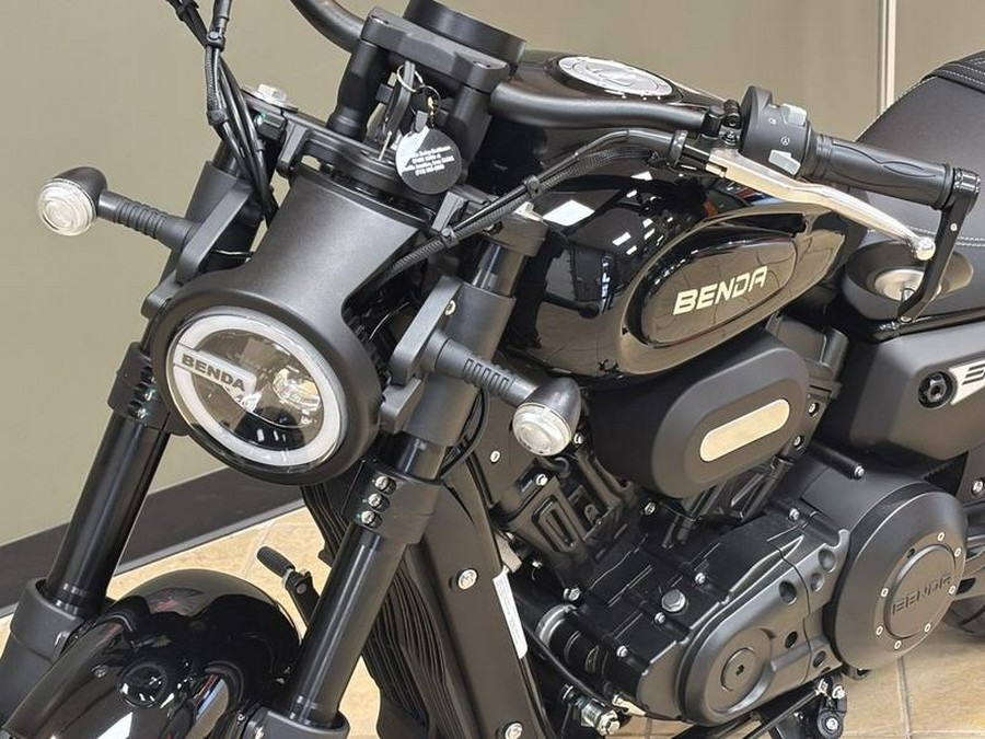 2025 Benda Chinchilla 300