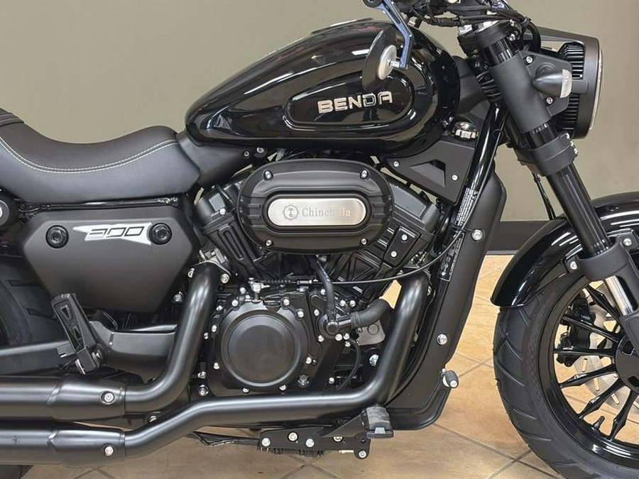 2025 Benda Chinchilla 300
