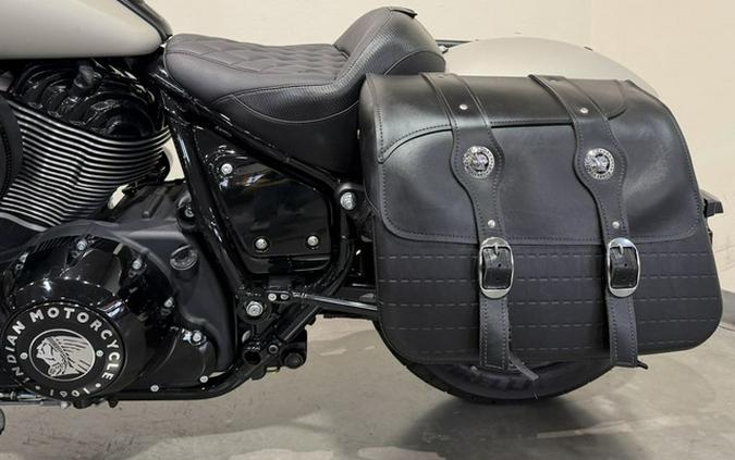 2023 Indian Chief Bobber Dark Horse Silver Quartz Smoke
