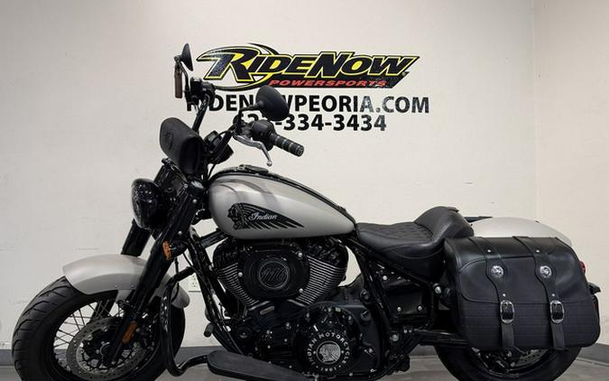 2023 Indian Chief Bobber Dark Horse Silver Quartz Smoke