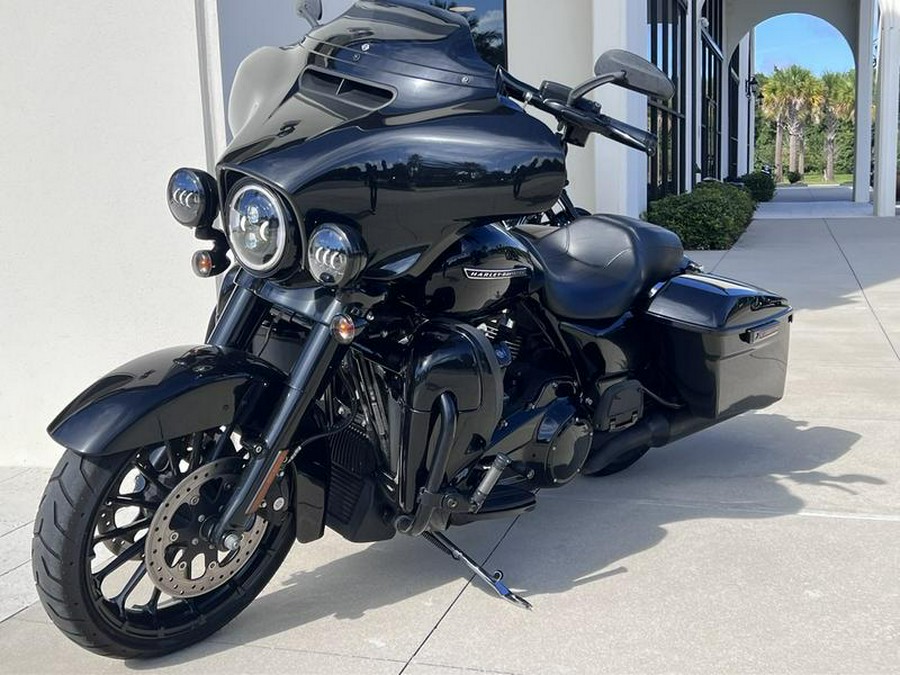 2018 Harley-Davidson® FLHXS - Street Glide® Special