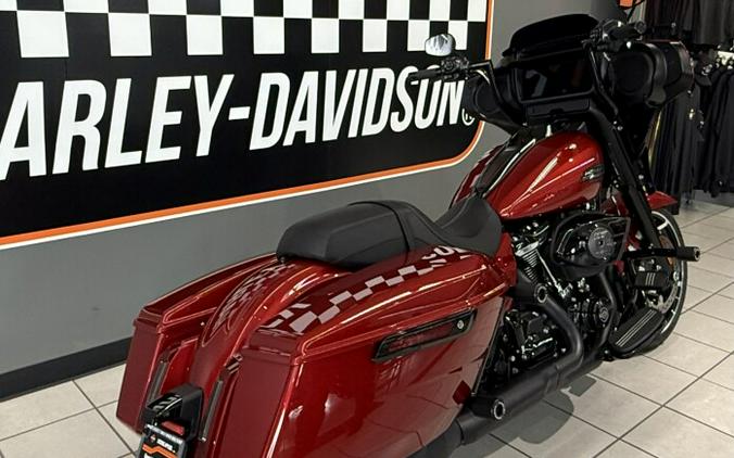2025 Harley-Davidson® Street Glide® Brilliant Red - Black Finish