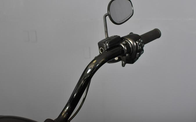 2025 Harley-Davidson Road King Special Vivid Black