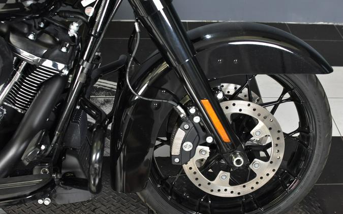 2025 Harley-Davidson Road King Special Vivid Black
