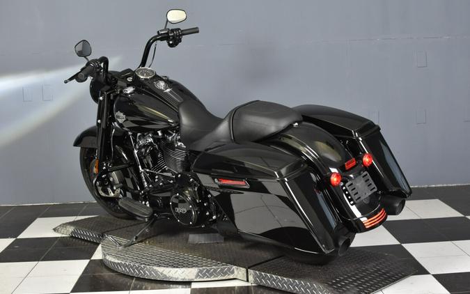 2025 Harley-Davidson Road King Special Vivid Black