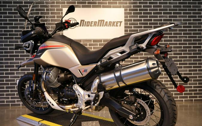 2025 Moto Guzzi V85 TT TRAVEL