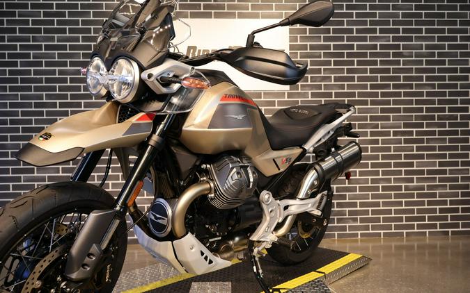 2025 Moto Guzzi V85 TT TRAVEL