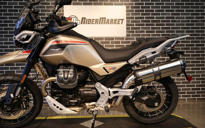 2025 Moto Guzzi V85 TT TRAVEL