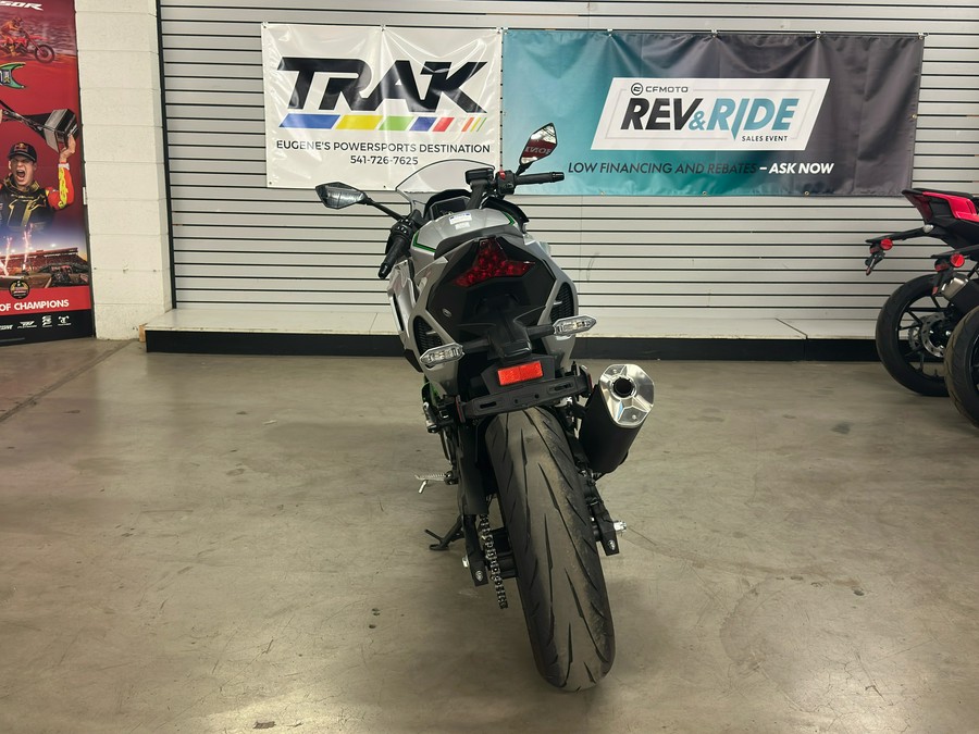 2024 Kawasaki Ninja 7 Hybrid ABS