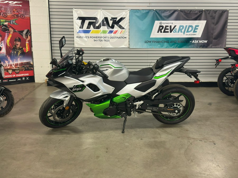 2024 Kawasaki Ninja 7 Hybrid ABS