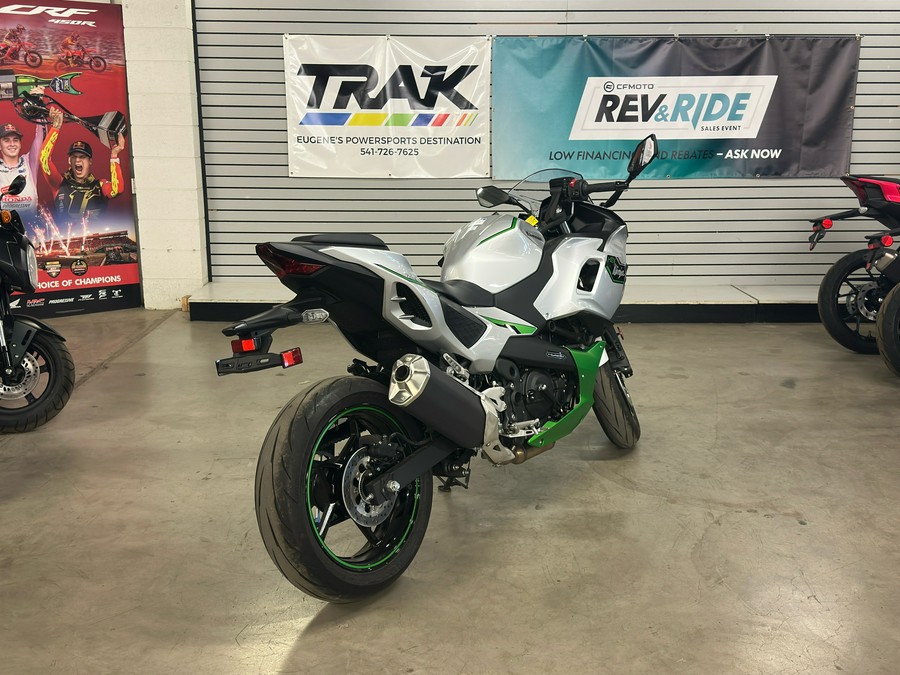 2024 Kawasaki Ninja 7 Hybrid ABS