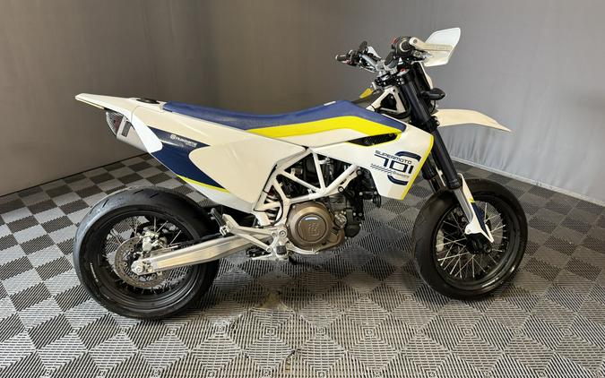 2019 HUSQVARNA 701 SUPERMOTO