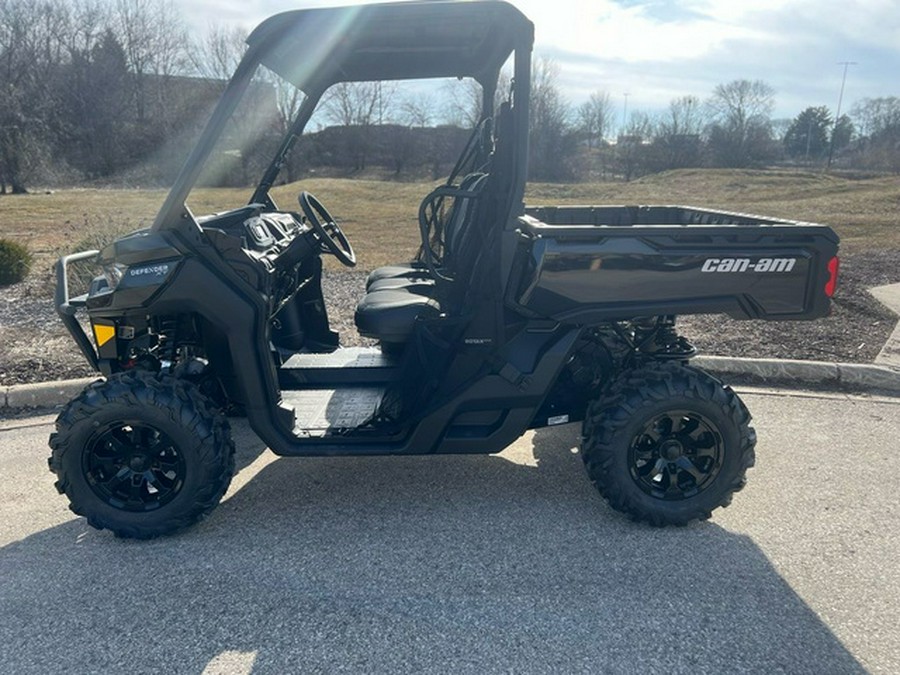 2023 Can-Am Defender XT HD10