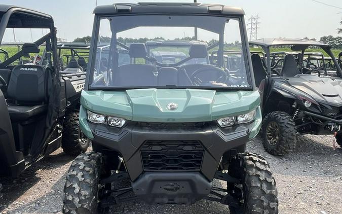 2025 Can-Am Defender HD7