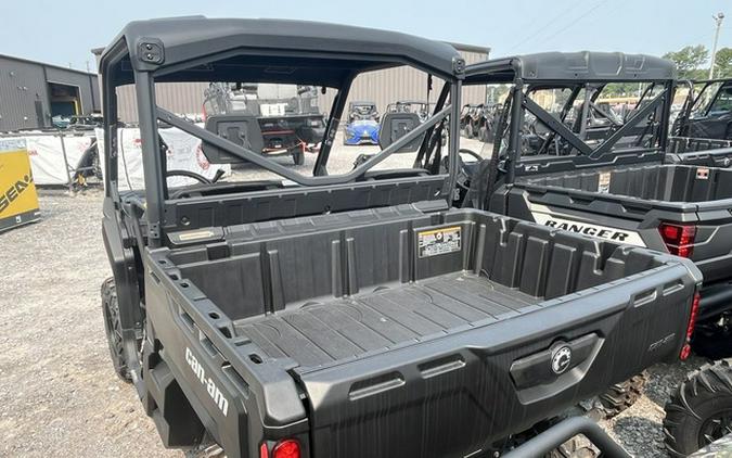 2025 Can-Am Defender HD7