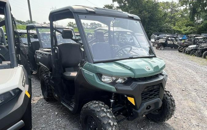 2025 Can-Am Defender HD7