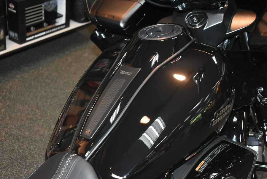 FLTRX 2025 Road Glide™