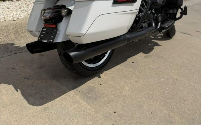 2026 Harley-Davidson Road Glide Limited White Onyx Pearl Black Trim