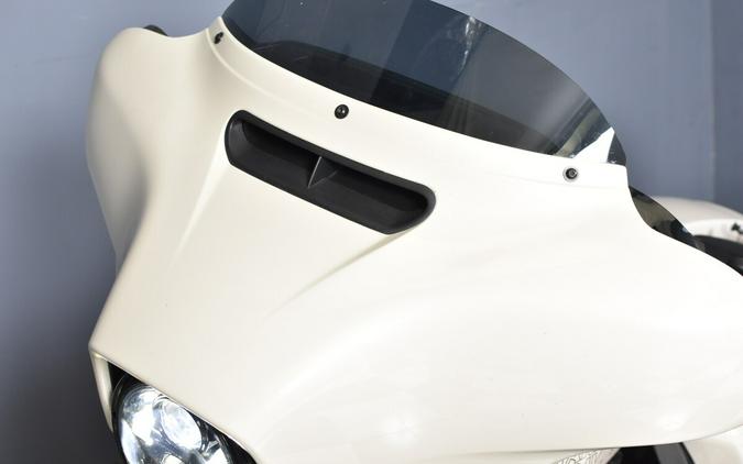 2023 Harley-Davidson Street Glide ST White Sand Pearl