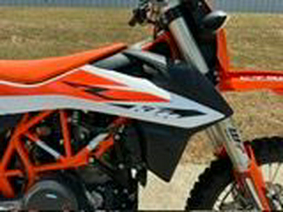 2019 KTM 690 Enduro R