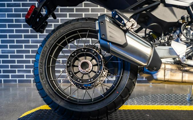 2025 Moto Guzzi Stelvio