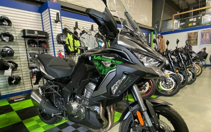 2023 Kawasaki Versys 1000 SE LT+