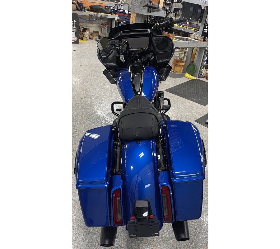 2024 Harley-Davidson Road Glide® Blue Burst - Black Finish