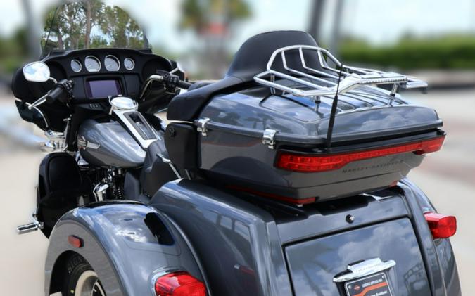 2022 Harley-Davidson Tri Glide Ultra FLHTCUTG