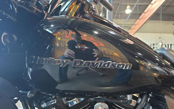 2021 Harley-Davidson® FLTRK - Road Glide® Limited