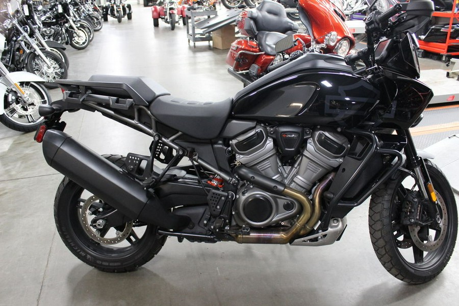 2022 Harley-Davidson® RA1250 - Pan America™ 1250 S