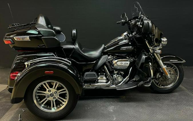 Harley-Davidson Tri Glide Ultra 2020 FLHTCUTG BLACK