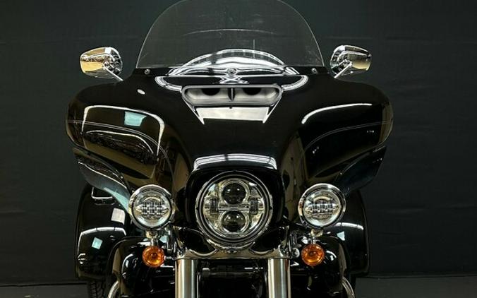 Harley-Davidson Tri Glide Ultra 2020 FLHTCUTG BLACK