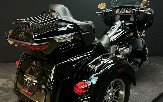 Harley-Davidson Tri Glide Ultra 2020 FLHTCUTG BLACK