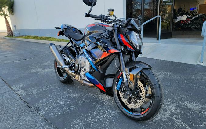 2024 BMW M 1000 R