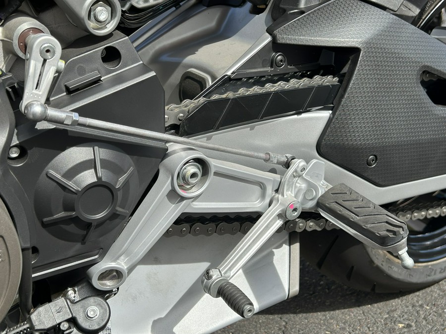 2024 Aprilia Tuono 660