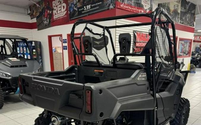 2026 Honda Pioneer 700 Forest