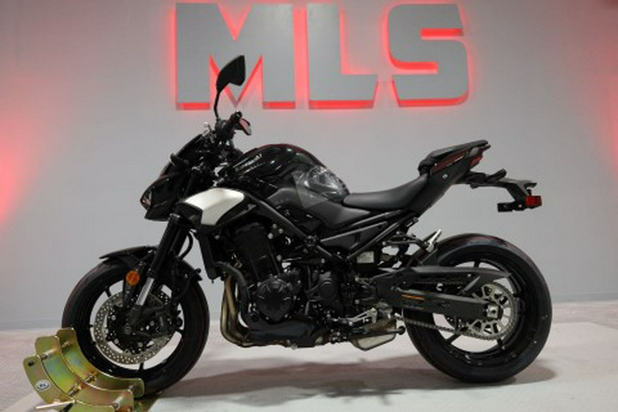 2025 Kawasaki Z900 ABS