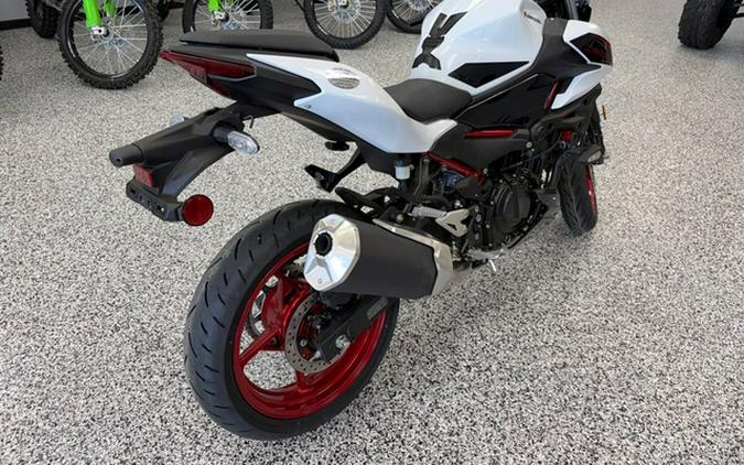 2026 Kawasaki Z500 SE ABS