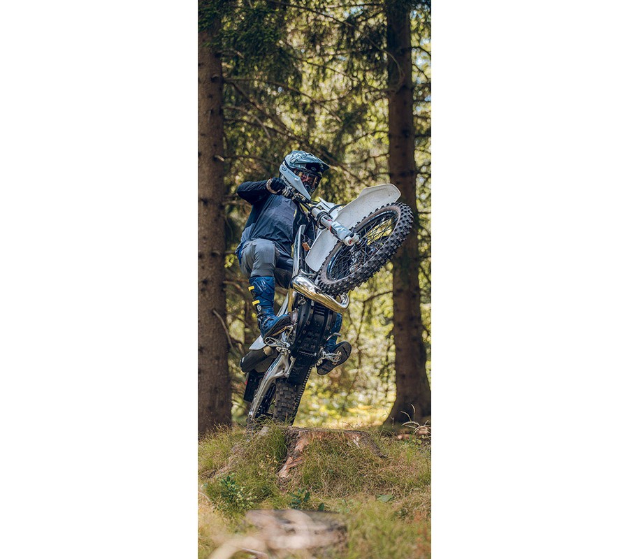 2027 Husqvarna TE 300 Pro