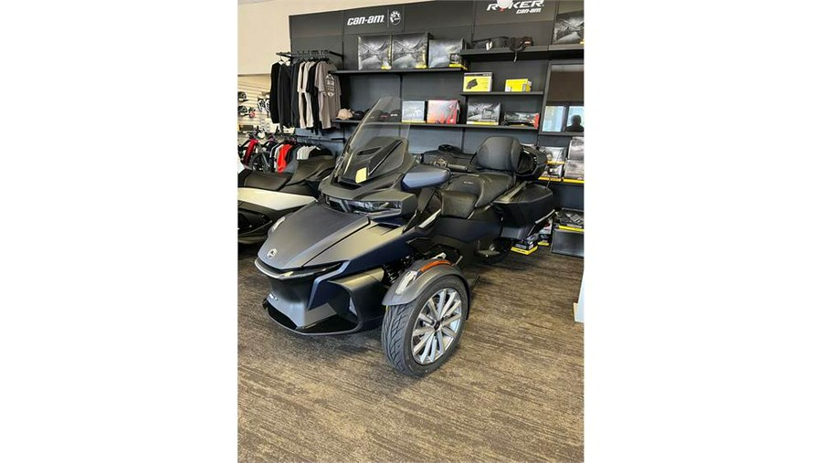 2022 Can-Am Spyder RT Sea To Sky