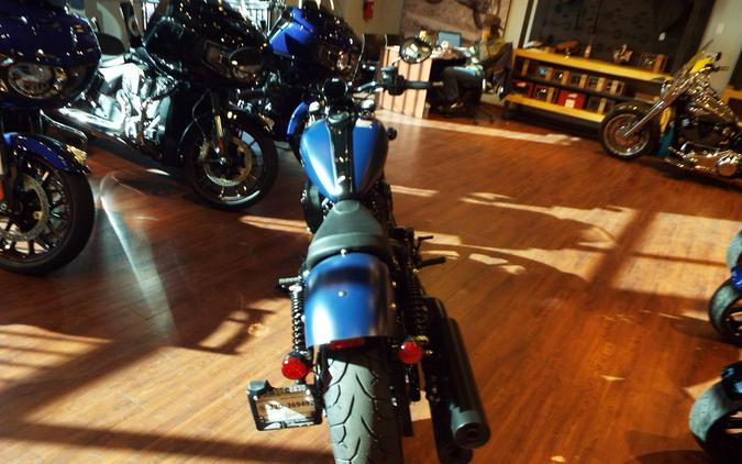 2024 Indian Motorcycle® Chief Dark Horse® Springfield Blue Smoke