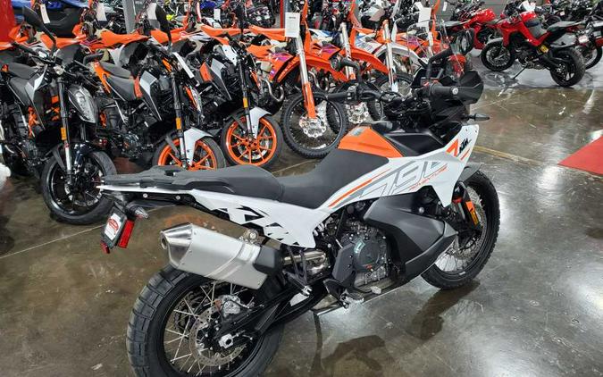 2024 KTM 790 ADVENTURE