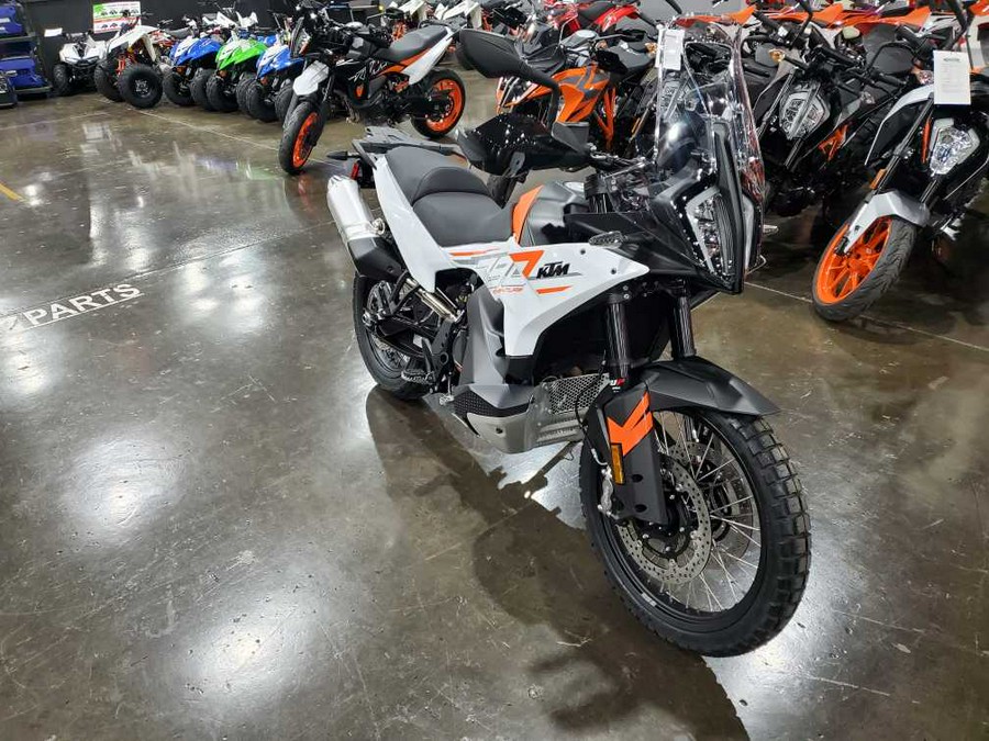 2024 KTM 790 ADVENTURE